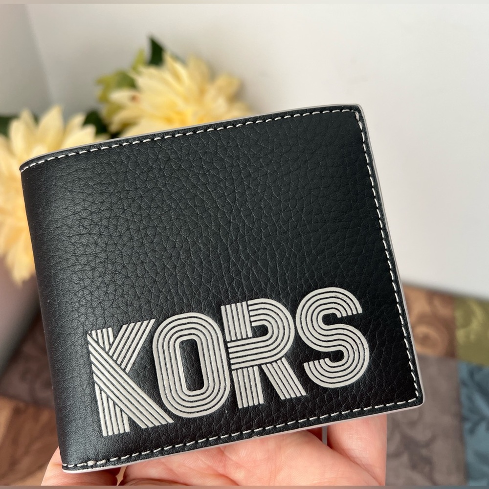 Michael Kors Billfold Wallet Black Gray